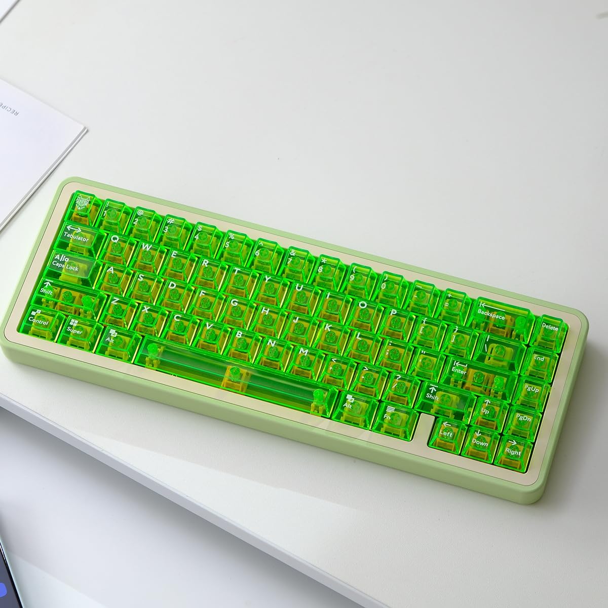 Detalle 2 de Transparente 114er Tastenkappen-Set für Cherry MX (PC, Cherry-Profil) in Hellgrün
