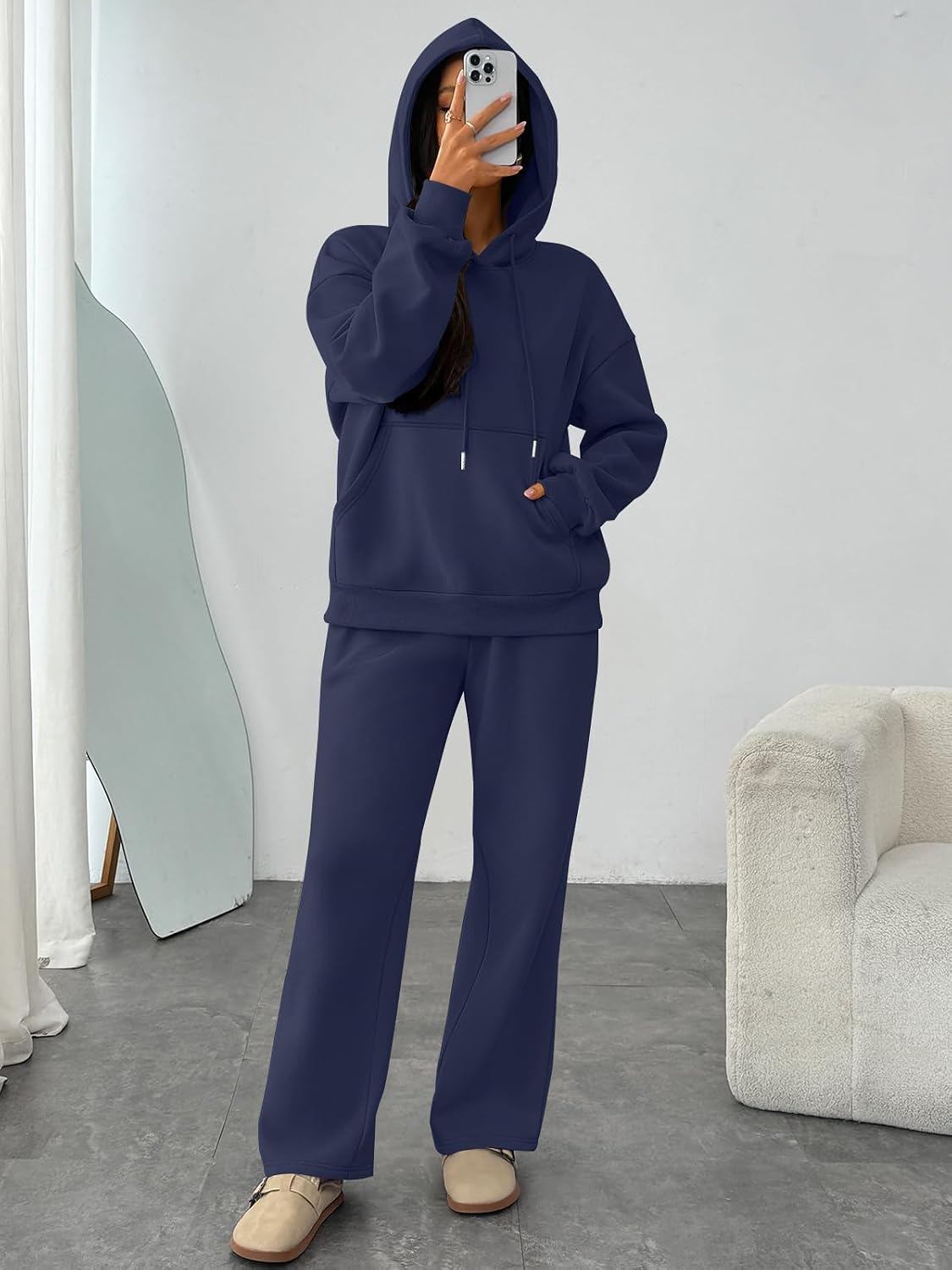 Detalle 2 de Trendy Queen Women's Lounge Set in Cotton-Blend Fleece