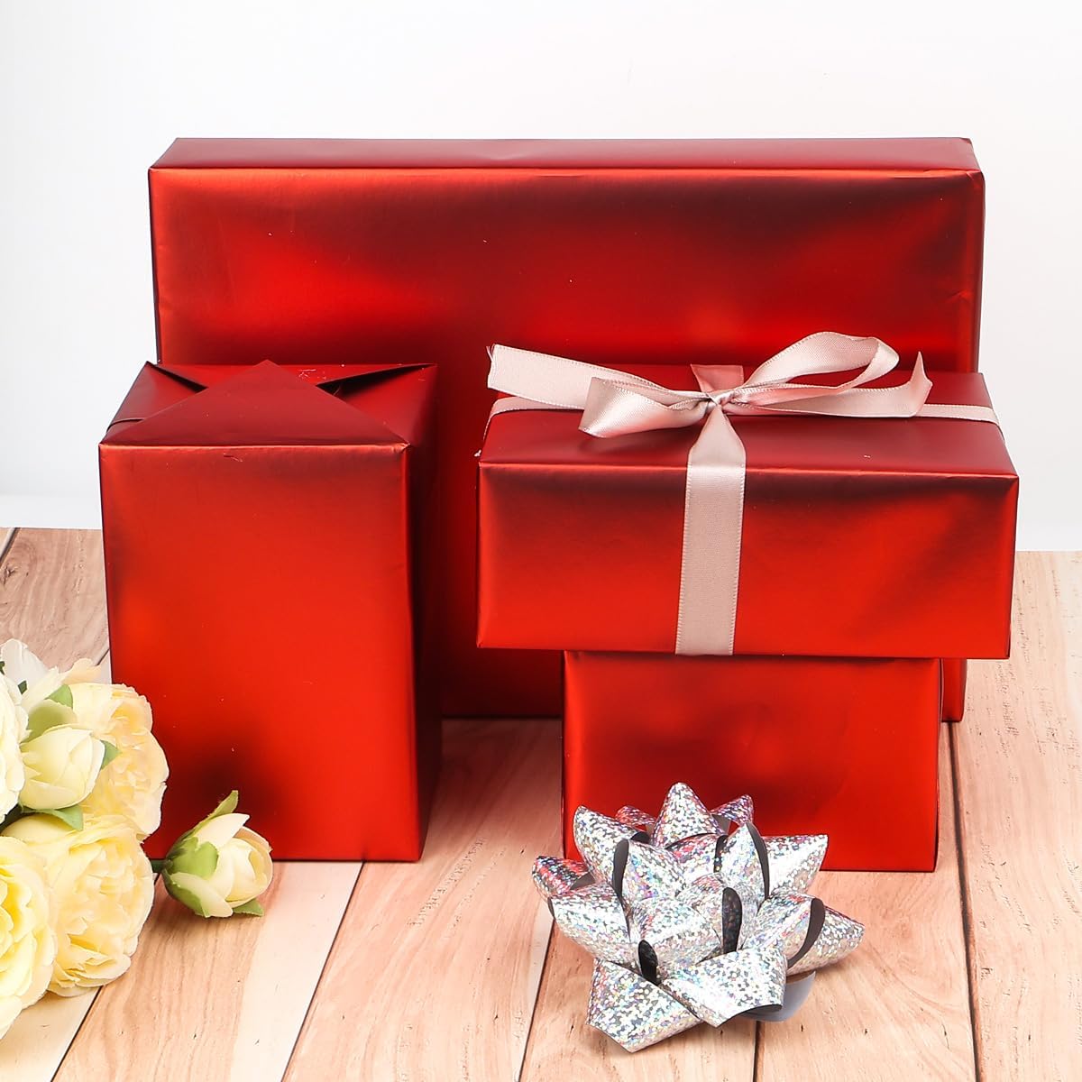 Thumbnail 4 de Red Wrapping Paper Roll