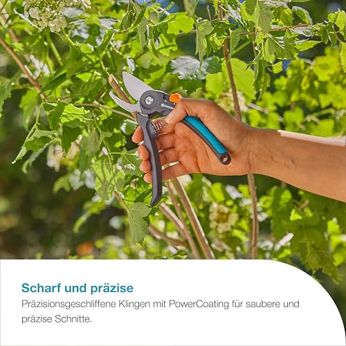 Detalle de Gardena PremiumCut Gartenschere, Bypass-Schnitt – Frisches Holz bis 22 mm, ergonomische Griffe, PowerCoating-Klingen