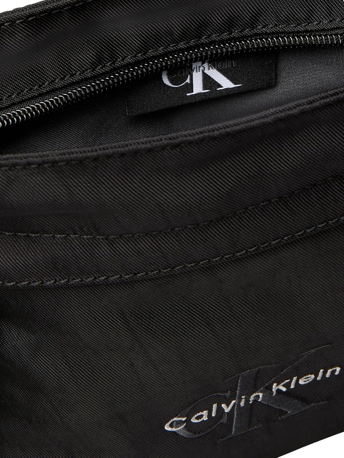 Detalle 1 de Calvin Klein Bold Flatpack Lv04d3178g Crossover – authentischer Crossover aus nachhaltiger Produktion
