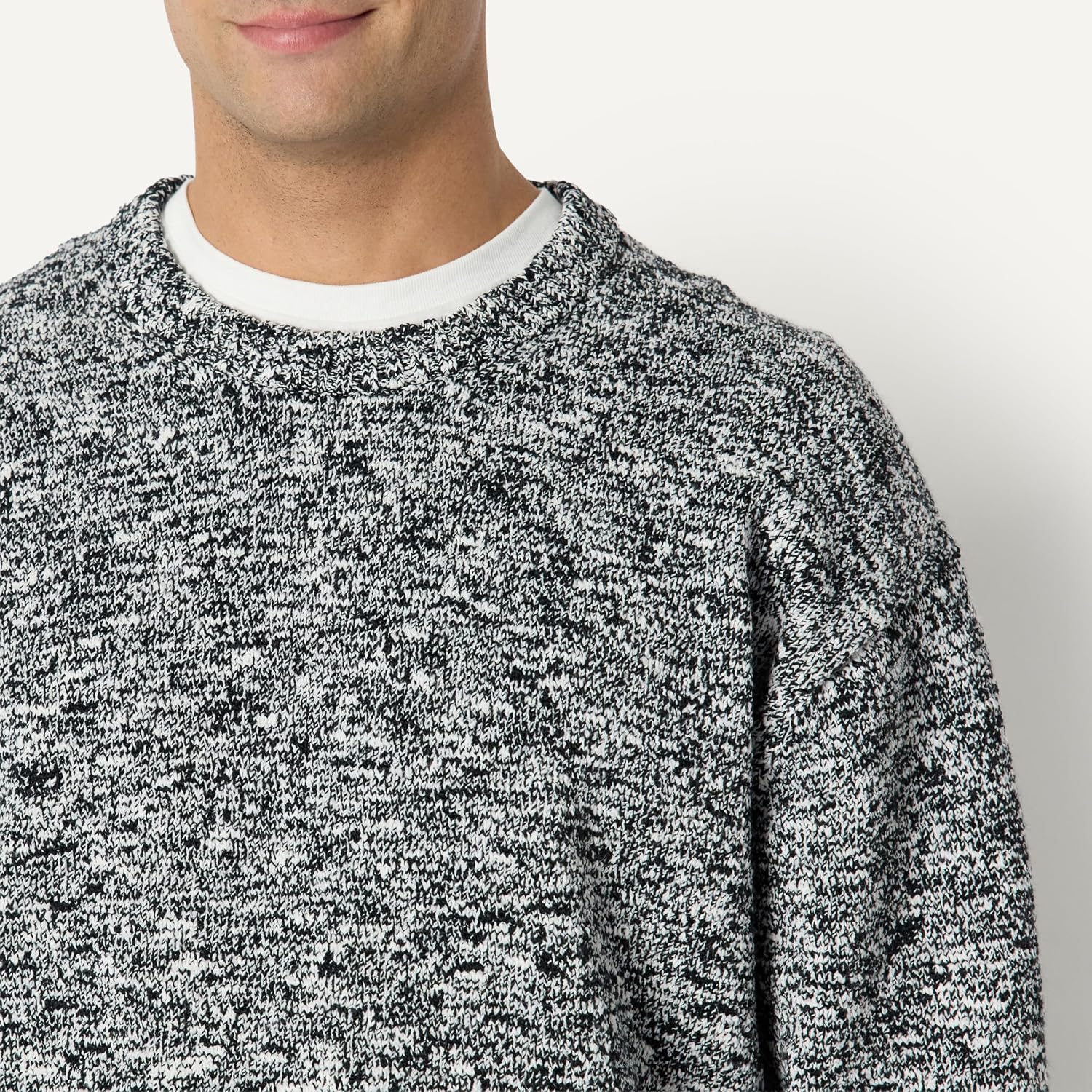 Detalle de Amazon Essentials Men's Relaxed-Fit Multi-Colour Heavyweight Crewneck Pullover Jumper