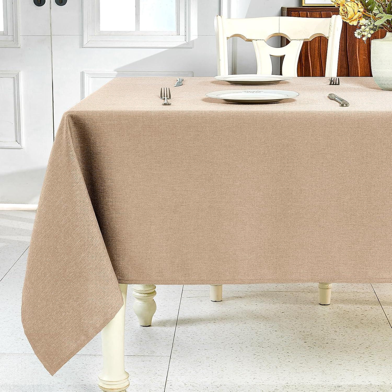 Detalle de IVAPUPU Textured Linen Table Cloth for Rectangle Tables – Khaki 60 x 84 Inch