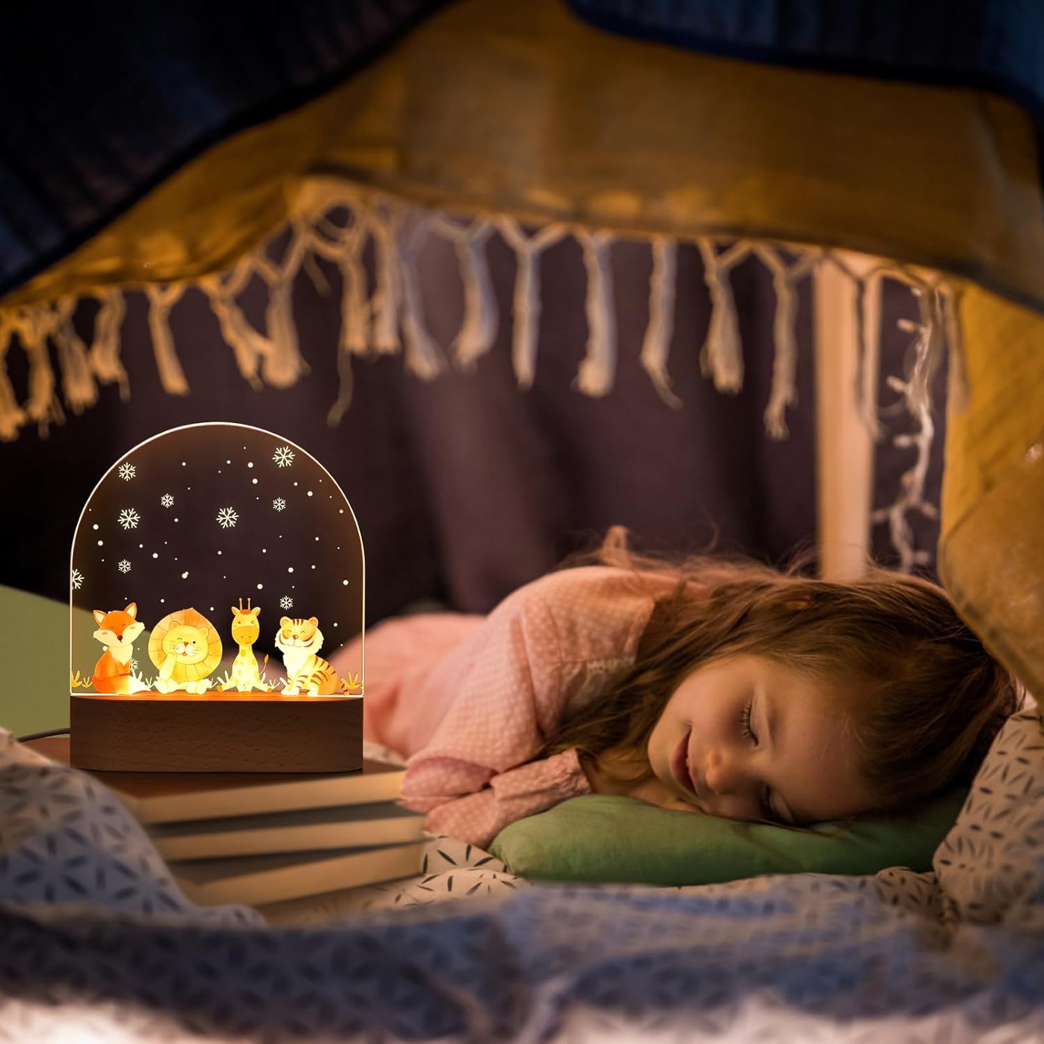 Detalle de OTraki Night Light Kids – Personalised LED Night Light for Children with DIY Erasable Panel
