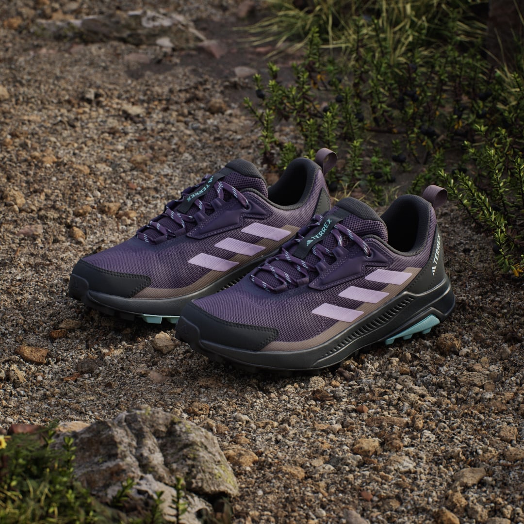 Detalle 2 de Zapatilla Terrex Anylander Hiking de Adidas: versatilidad para salidas en naturaleza