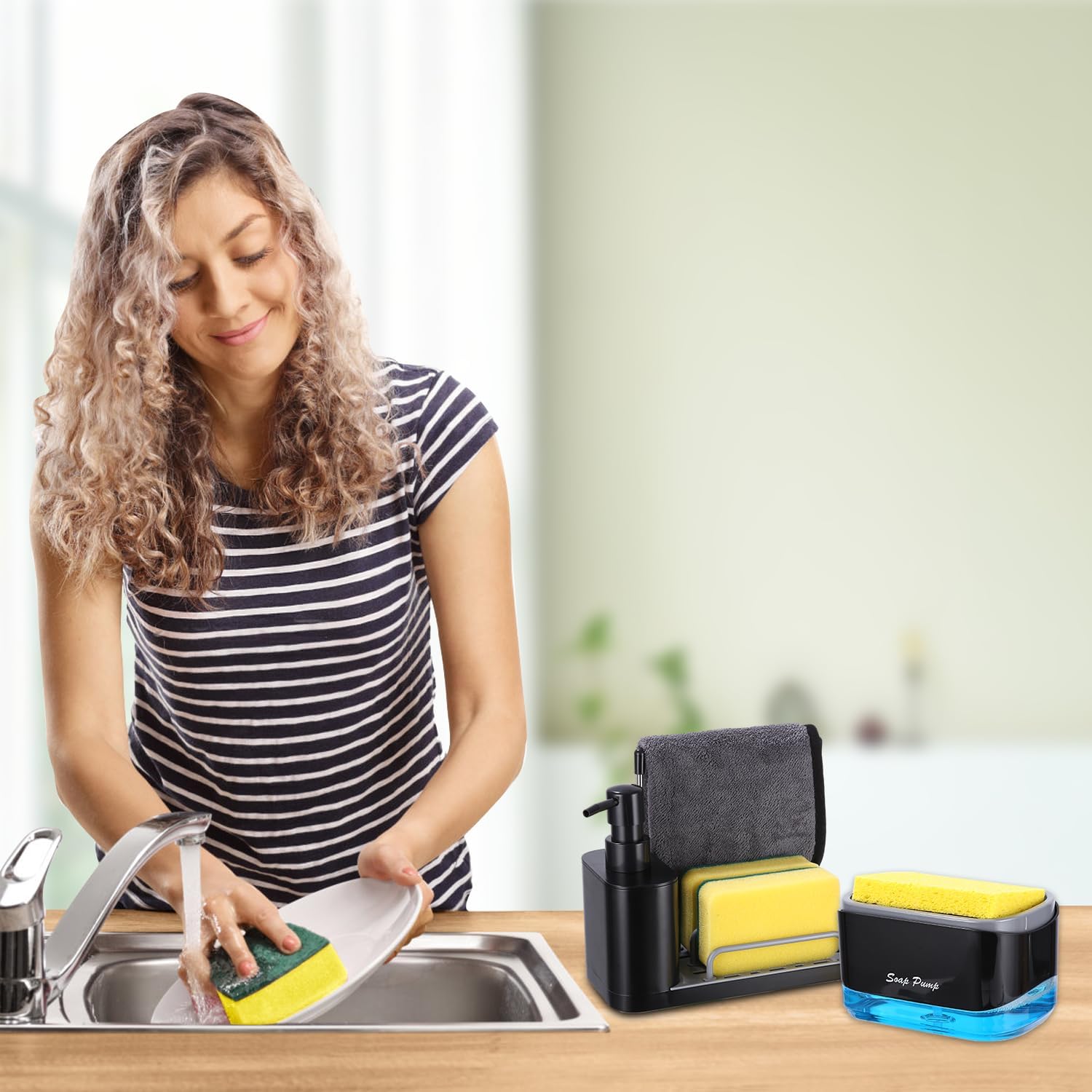 Detalle 2 de Yulado 1 4-in-1 zwarte vaatwasmiddeldispenser met sponshouder