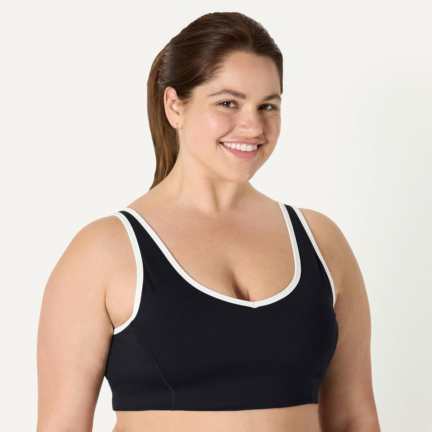 Thumbnail 6 de Amazon Essentials Women's Active FormFlex Buttery Soft Light Support V-Neck Sports Bra with Contrast Trim
