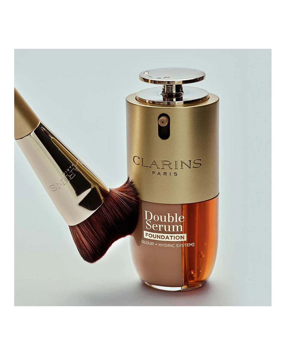 Thumbnail 2 de Clarins Brocha Base Double Sérum 🎨