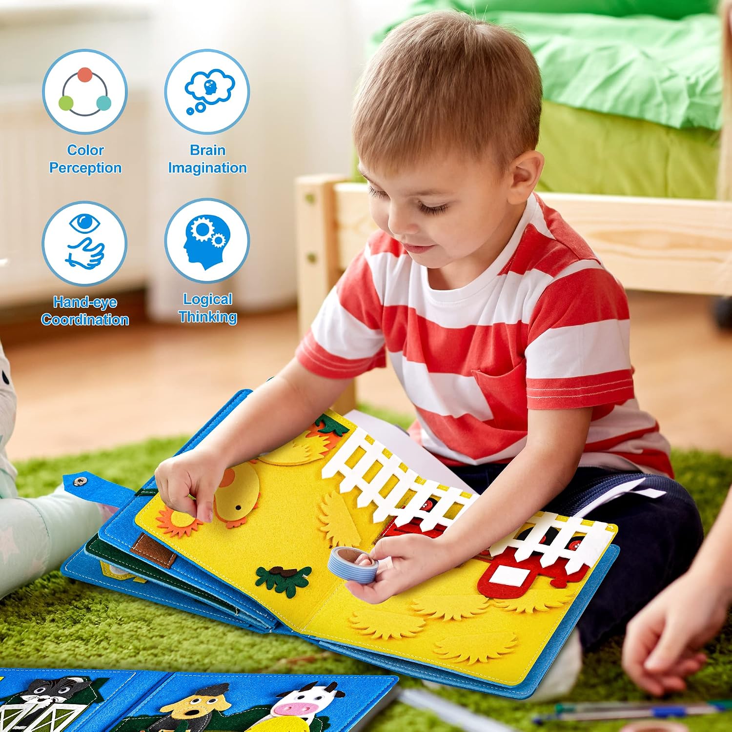 Detalle 2 de Quiet Book 3D Filz Beschäftigungsbuch für Kinder 🎲
