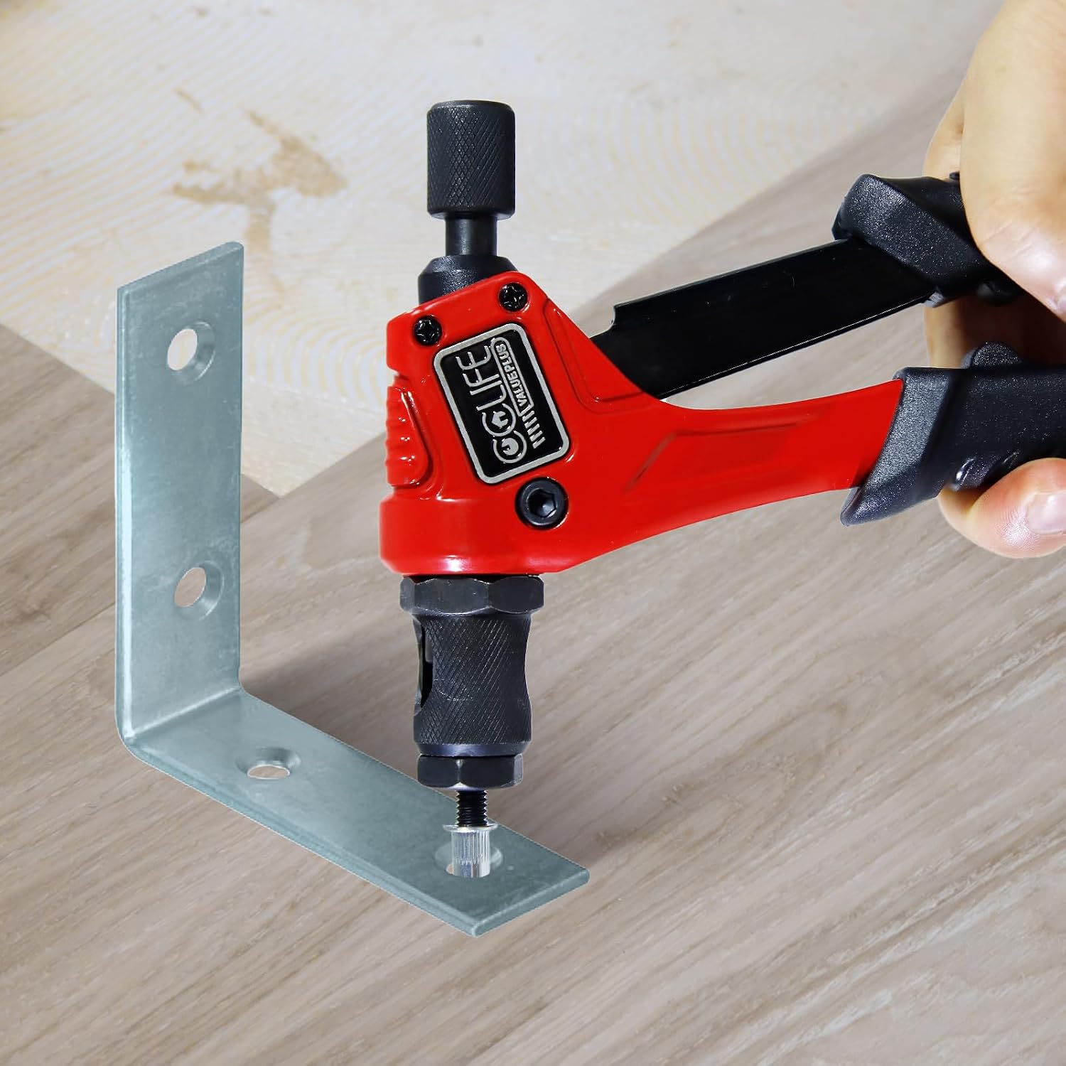 Detalle 2 de CCLIFE Rivettatrice Professionale per Inserti Filettati con 4 Mandrini Intercambiabili M3–M6 e 180 Dadi – Facile da Sostituire