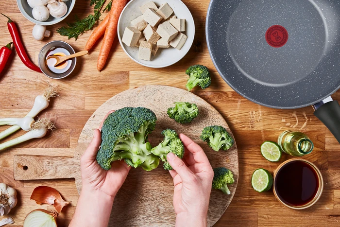 Detalle 2 de Tefal Healthy Chef Wok 28 cm