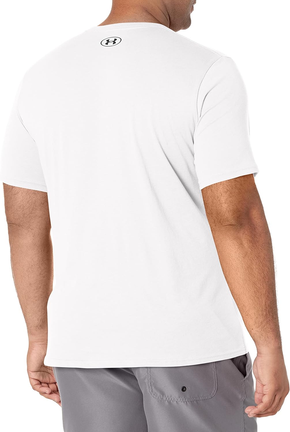 Detalle 2 de Under Armour UA Sportstyle LC SS Camiseta blanca de hombre (mezcla de algodón y poliéster)