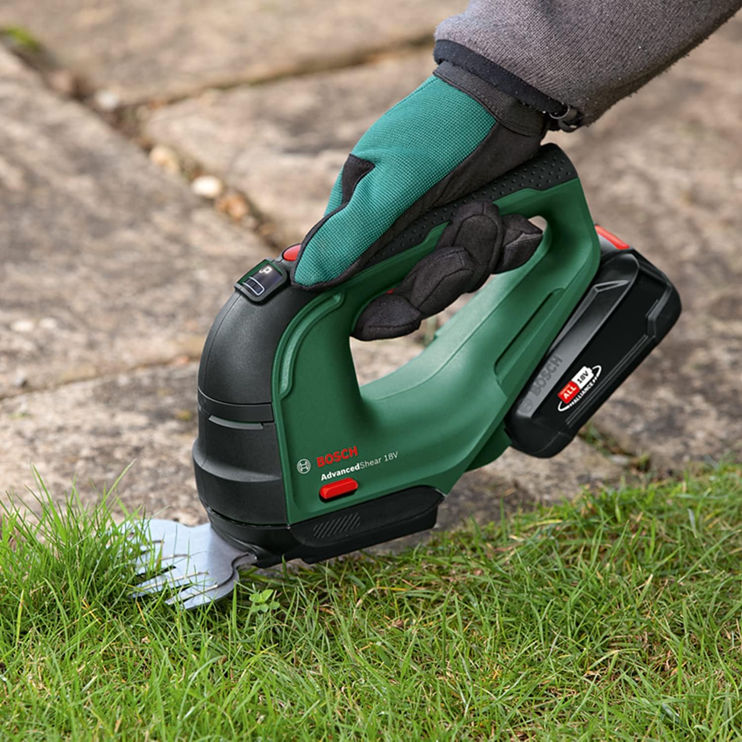 Thumbnail 1 de Bosch AdvancedShear 18V-10 cordless grass shear & hedge trimmer (18V system) — no battery included