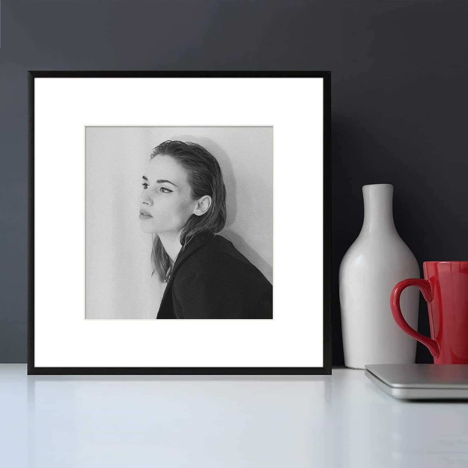 Thumbnail 1 de Golden State Art 12x12 Aluminum Picture Frame with Real Glass (Black) — for 8x8 or 12x12 Photos