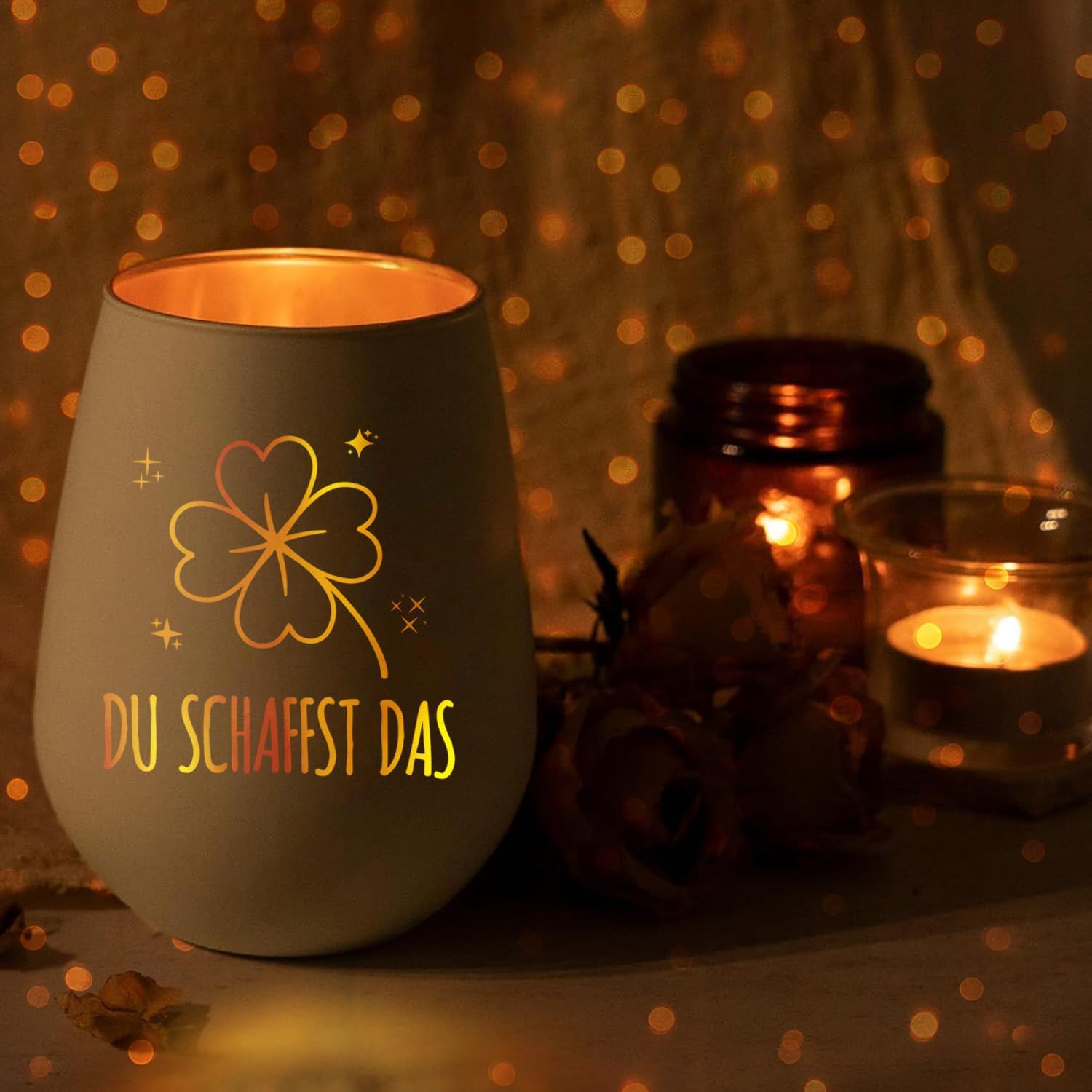 Detalle de Windlicht mit Kleeblatt Gravur & „Du schaffst das“ von LOZACHE – Mutmacher-Glas mit Glückssymbol