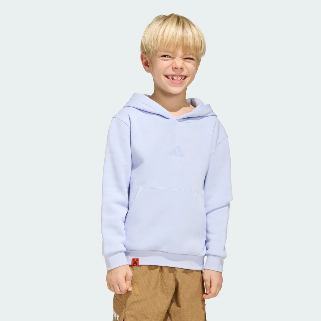 Detalle de Sudadera con capucha adidas Minecraft Terrex: comodidad y estilo urbano para fans del juego