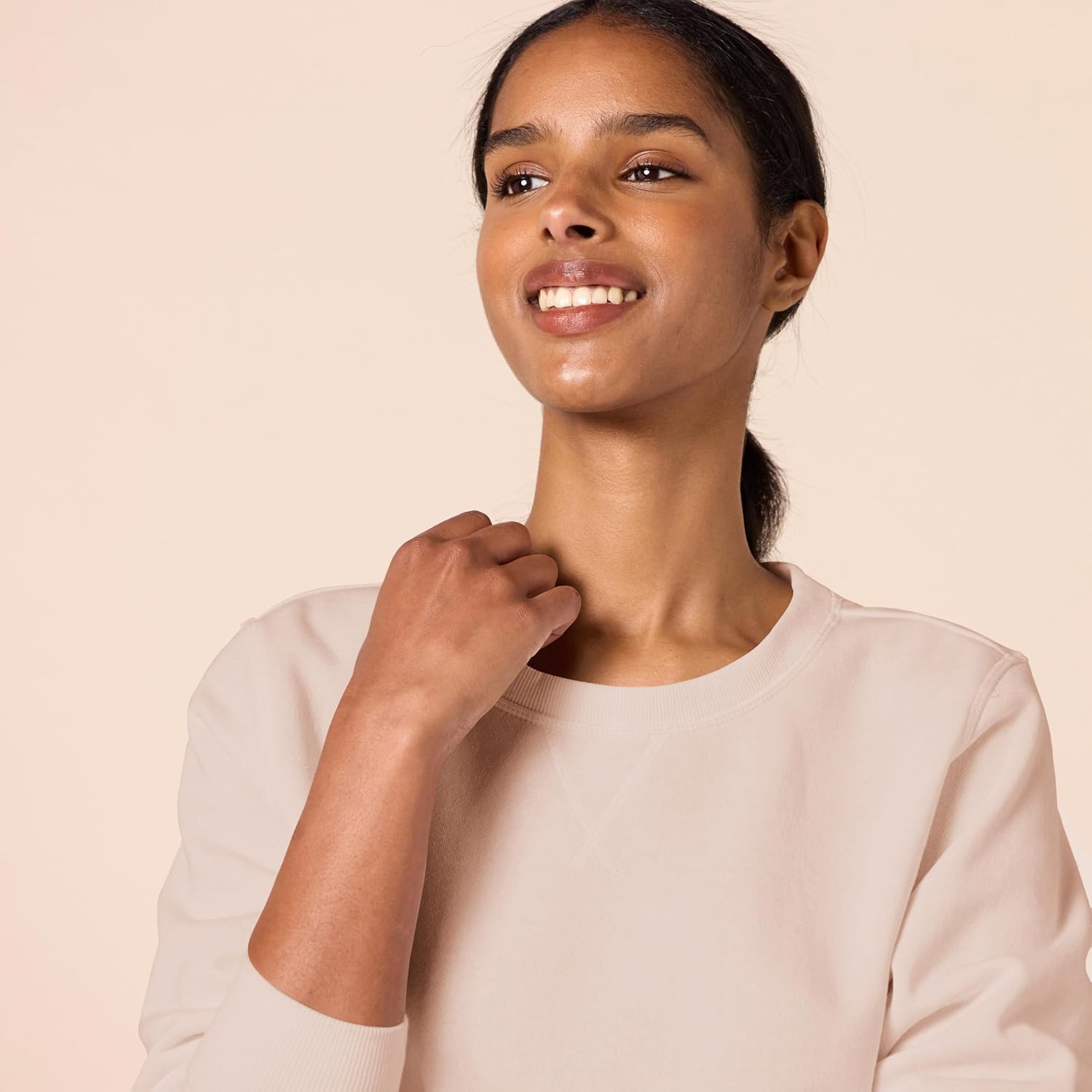Thumbnail 3 de Amazon Essentials Women’s Fleece Crewneck Pullover Sweatshirt (Plus Size available)
