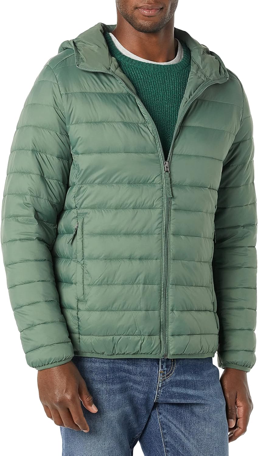 Detalle de Lightweight water resistant puffer jacket