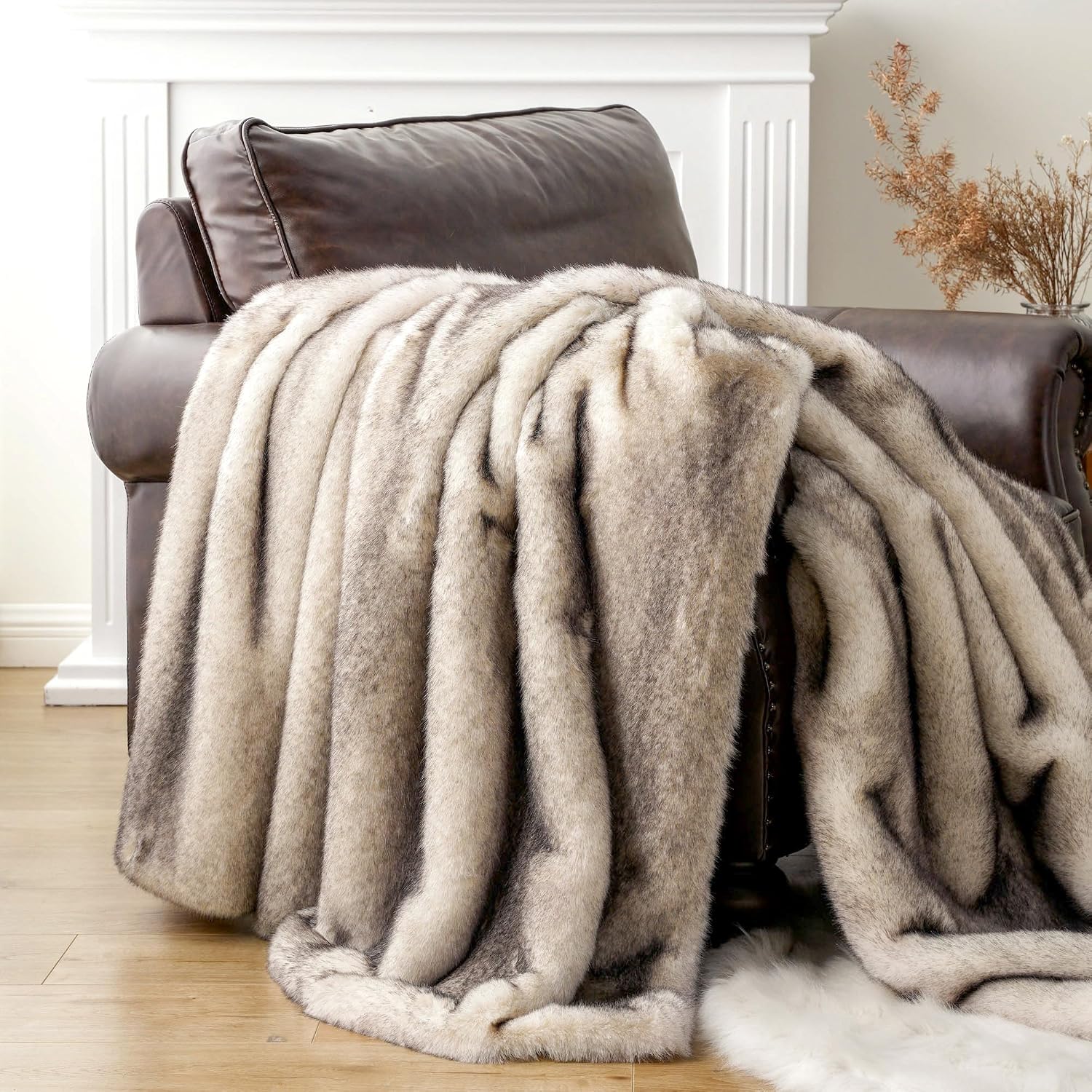 Thumbnail 1 de BATTILO HOME Cream Faux Fur Throw 150x200cm