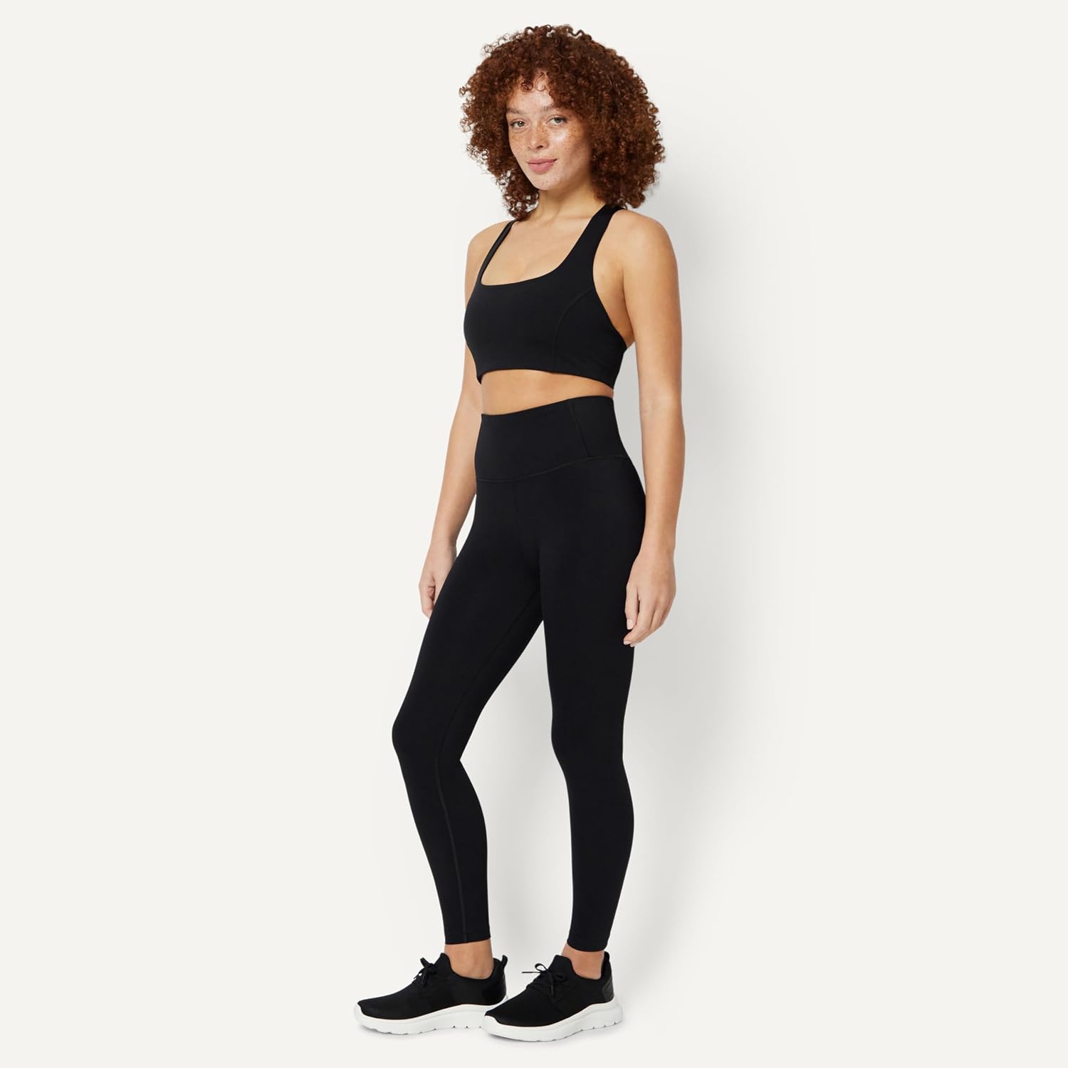 Detalle de Amazon Essentials Damen Leichte Strick-Crosstrainer-Sneaker – komfortabel durchdacht