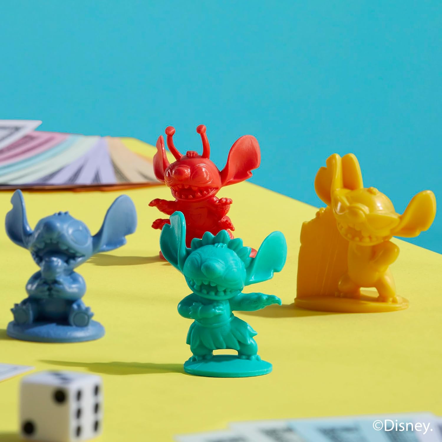 Thumbnail 4 de Monopoly: Disney Stitch Board Game – Family property-trading game for 2–6 players (Stitch-themed tokens & locations)