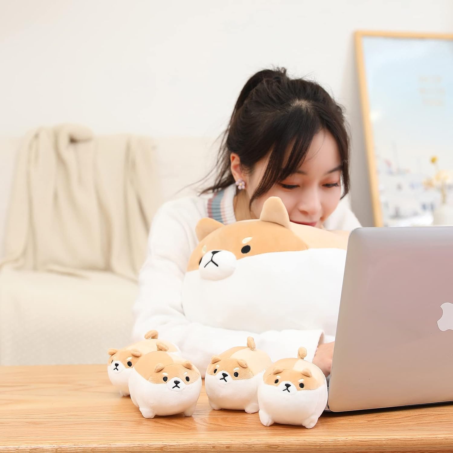 Detalle de Stuffed Shiba Inu plush with 4 baby