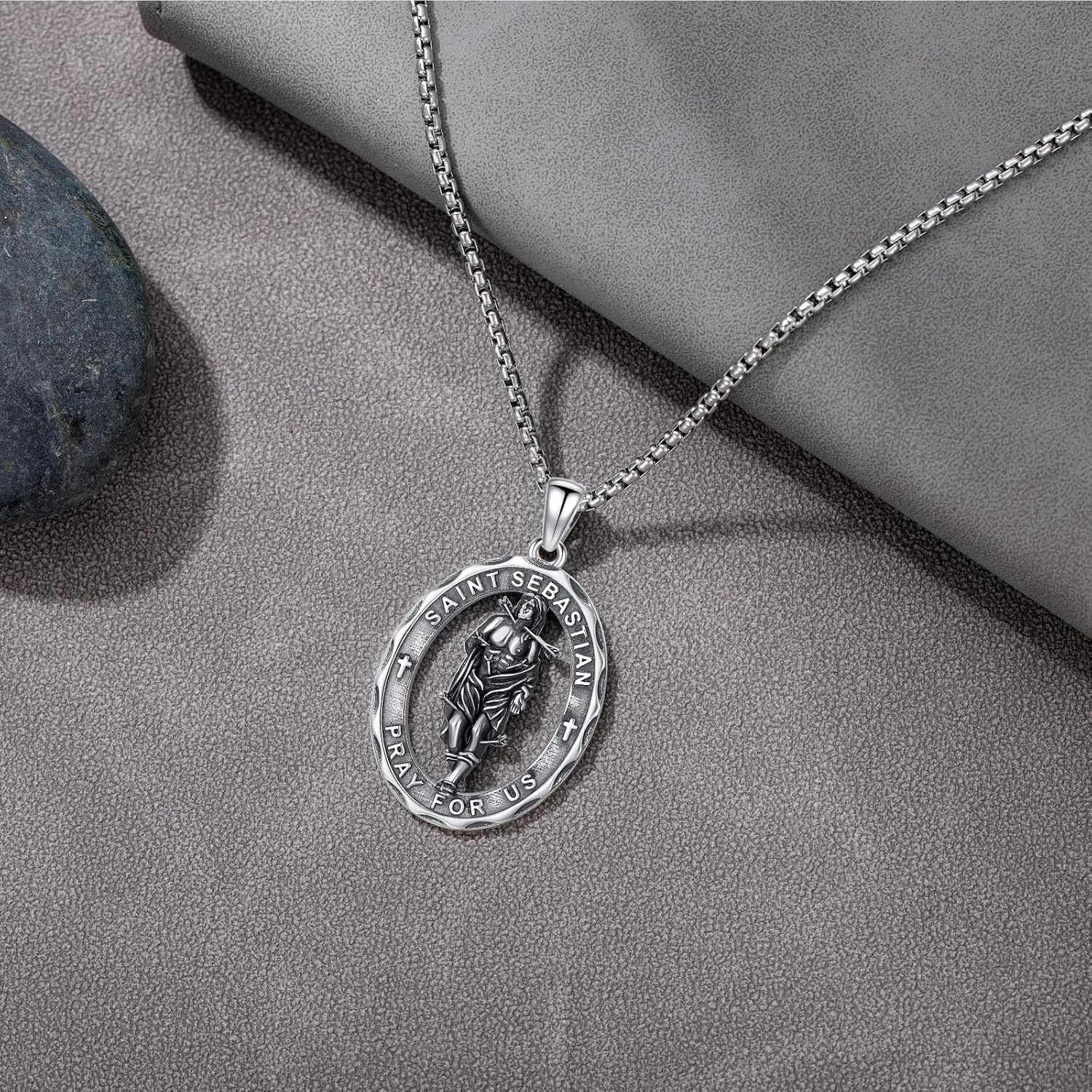 Thumbnail 1 de YEESIA Heiliger Patron Halskette – Sterling Silber Anhänger Sebastian Medaille