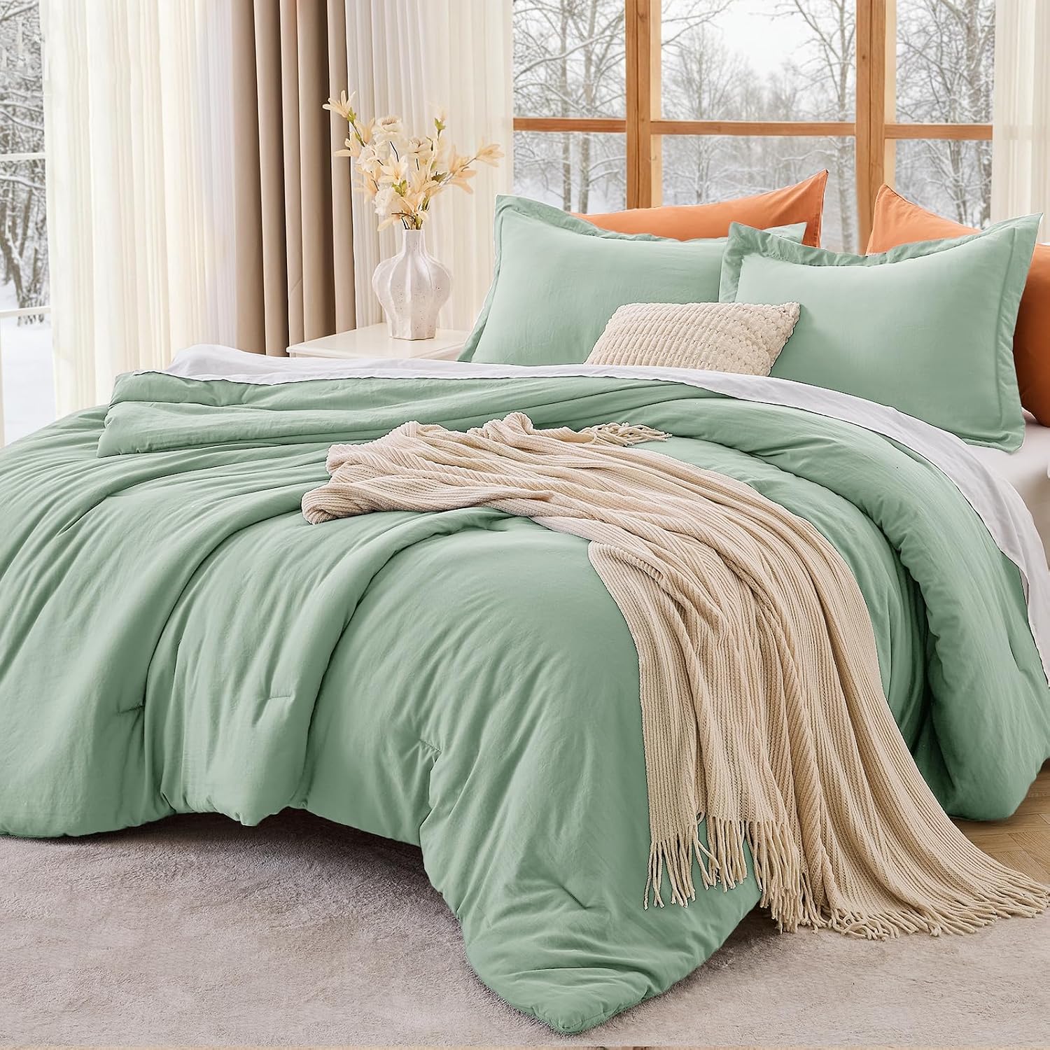 Detalle de MUXHOMO Queen Comforter Set: All-Season Ultra-Soft Down Alternative Bedding in Sage Green