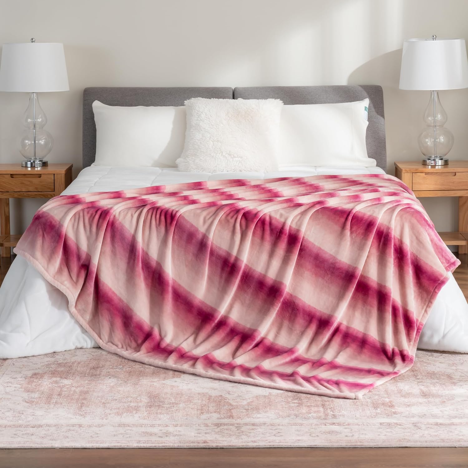 Thumbnail 4 de Berkshire Blanket Classic Heavyweight Plush Blanket 90in × 90in