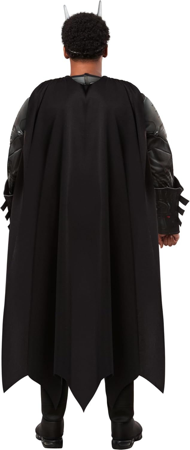 Detalle 2 de Rubies The Batman Adult Costume, XL Padded Jumpsuit with Detachable Cape