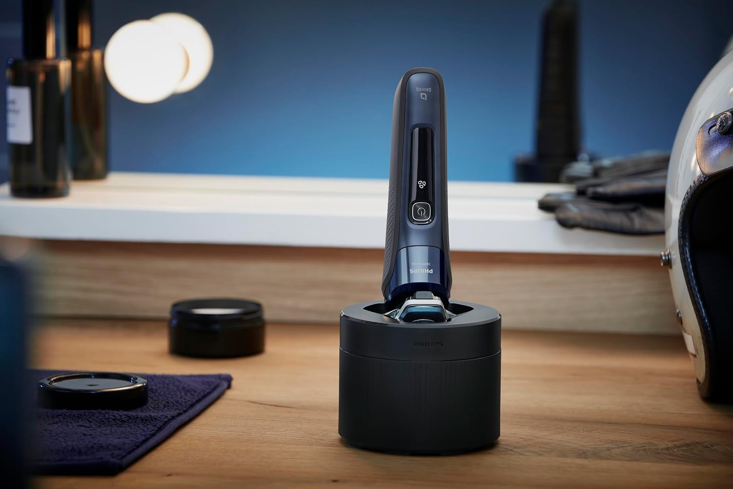 Detalle 1 de Philips Quick Clean Pod QCP10/01 cleaning cartridge for Men’s Electric Shavers (Series 5000/7000/8000/9000)