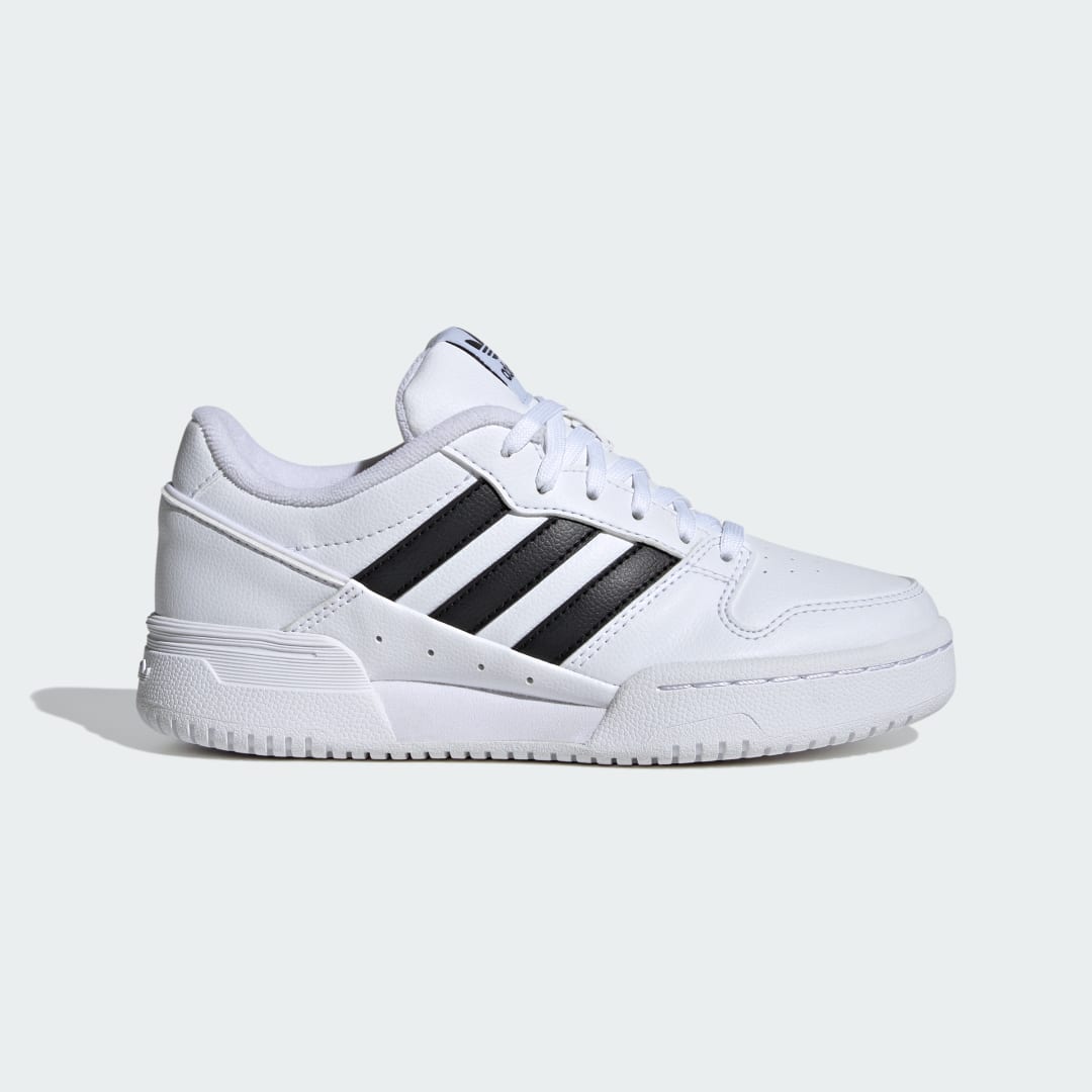 Detalle de Zapatilla Team Court 2.0 STR de Adidas: comodidad y versatilidad para el juego en pista