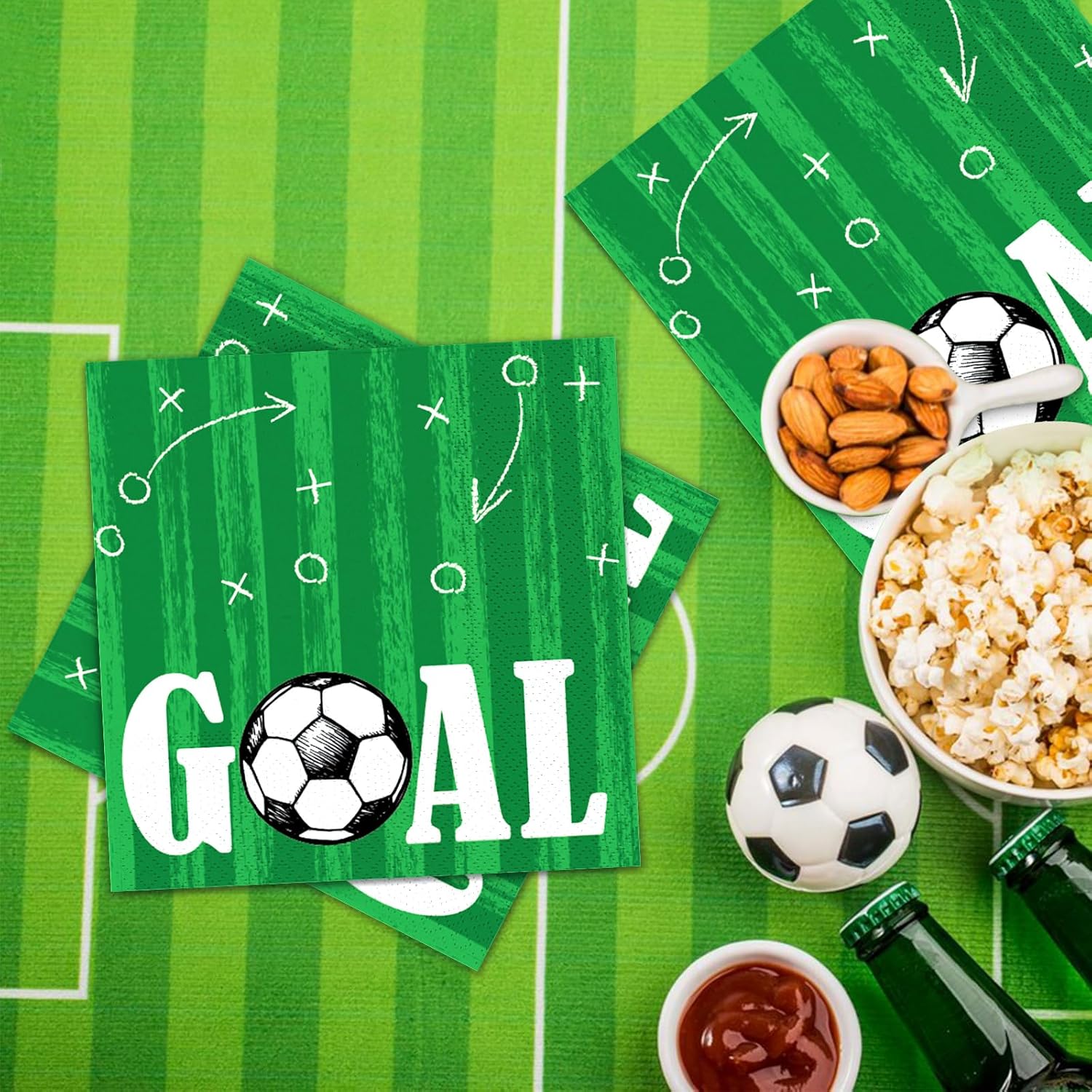 Detalle 2 de Servietten Fußball 50 Stück – Papierservietten 33 x 33 cm, Fußballparty
