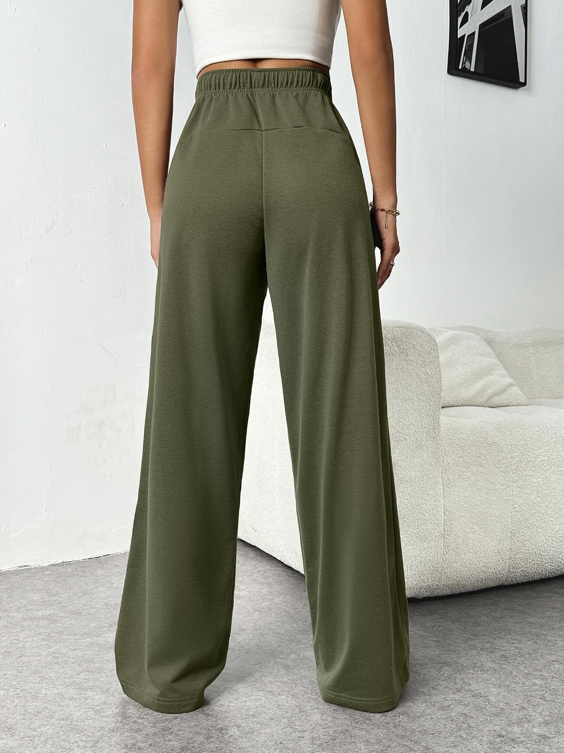 Detalle de PINSPARK women’s joggers with pockets