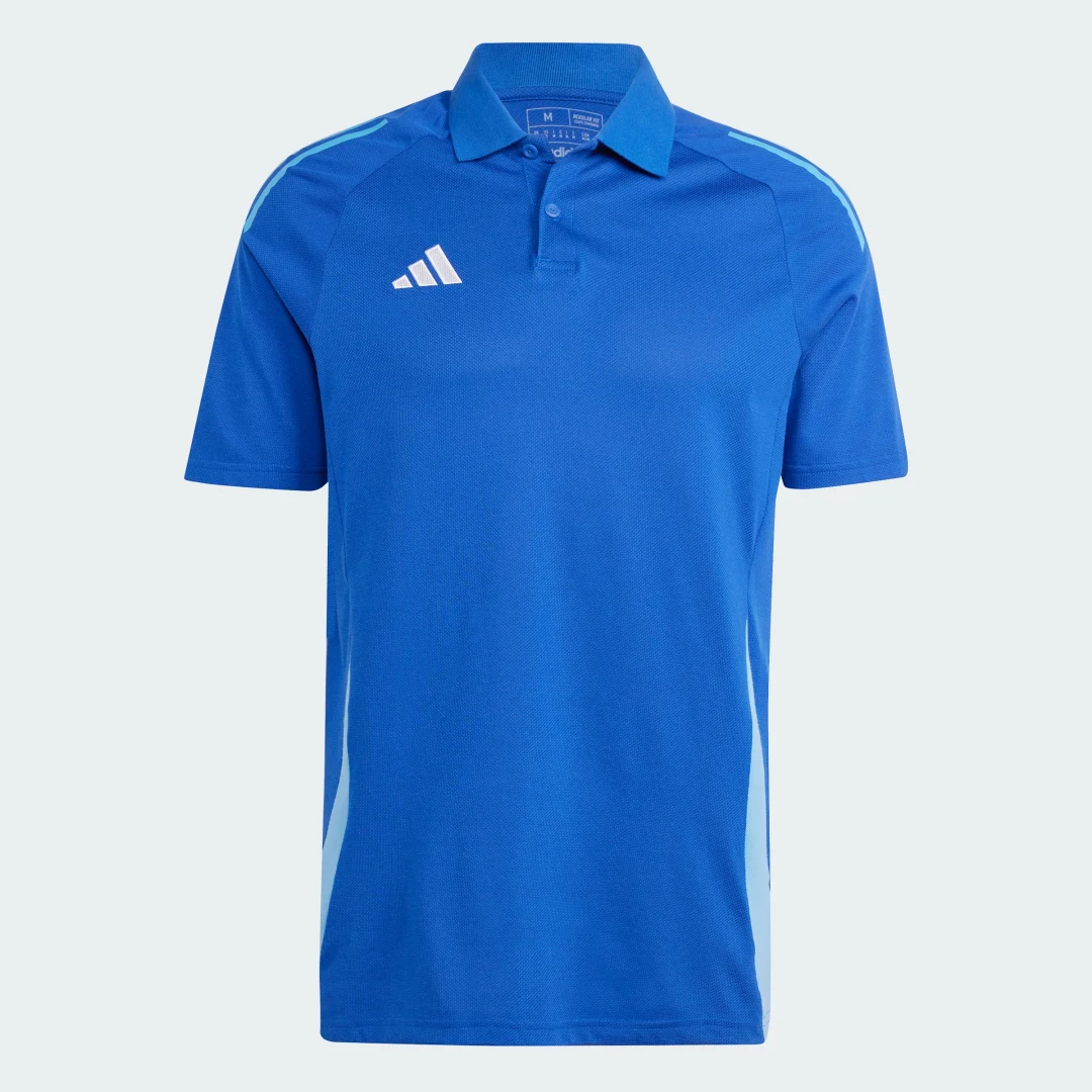 Detalle de Polo Tiro 24 Competition de Adidas: un polo para entrenamientos y ocio con personalidad
