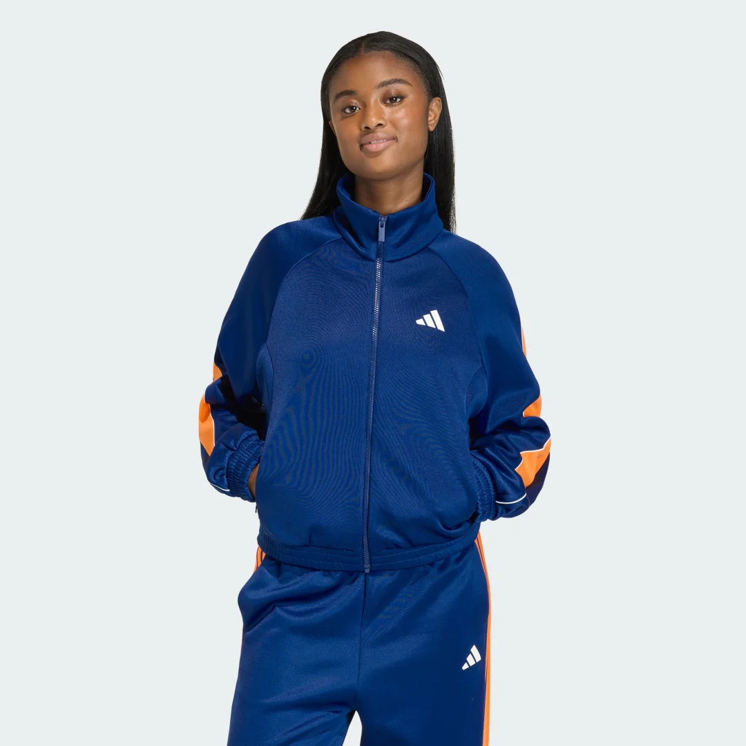 Detalle de Sudadera Stadium de Adidas (Azul) – estilo y comodidad para el día a día