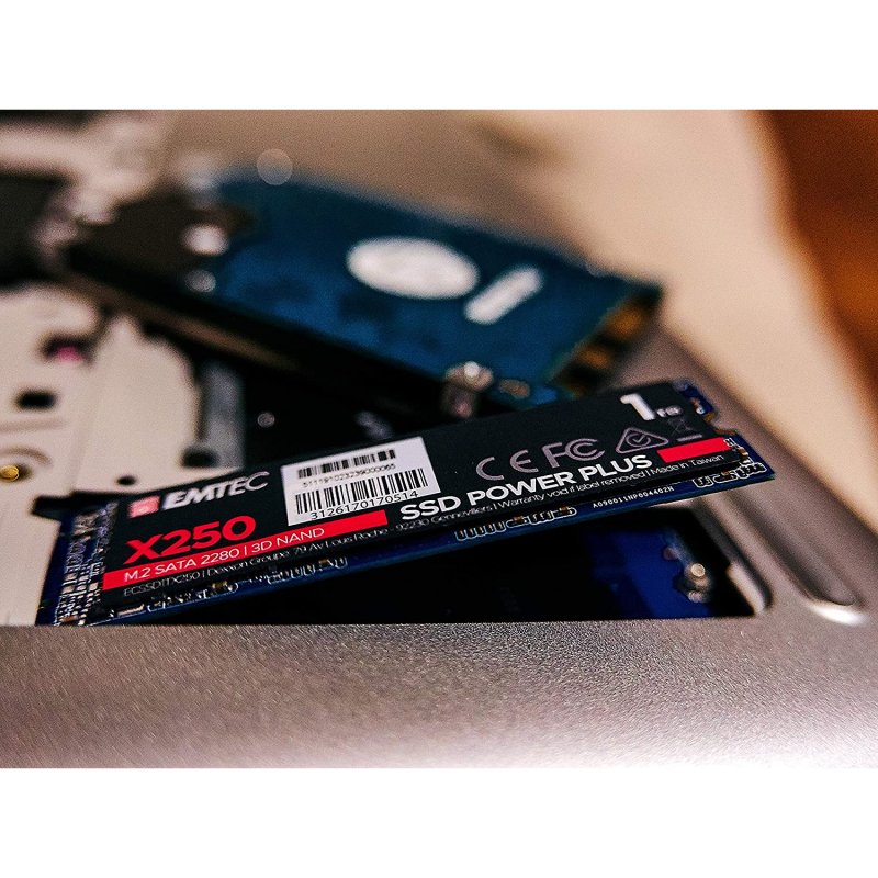 Detalle 2 de Emtec X250 Power Plus SSD 512 GB M.2 SATA 3