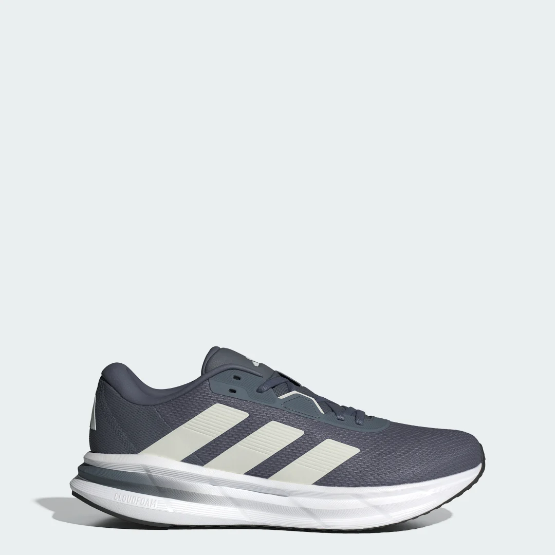 Detalle de Zapatilla Galaxy 7 Running de Adidas: para entrenamientos diarios con estilo discreto