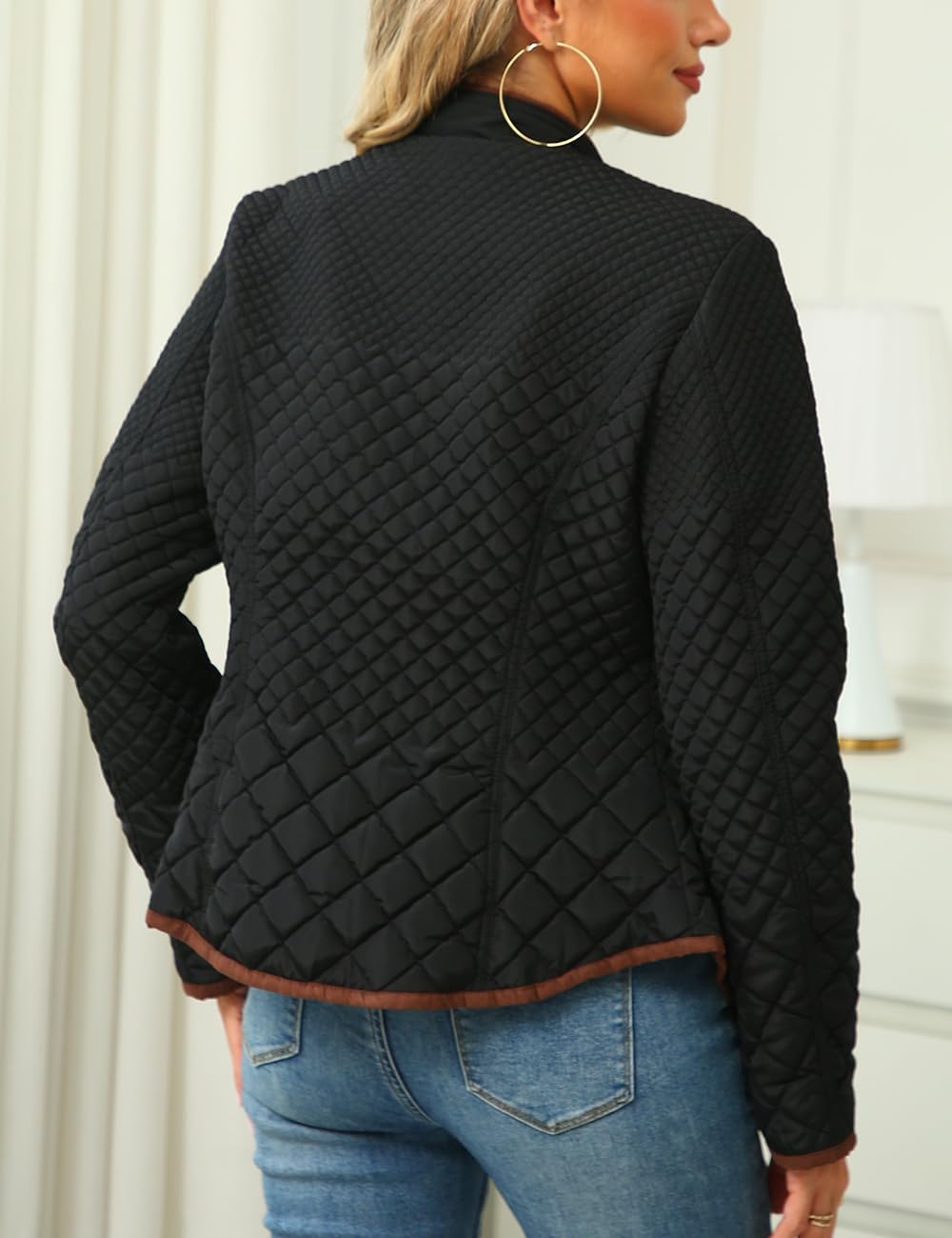 Detalle 2 de Bellivera Women’s Stand Collar Lightweight Quilted Puffer Jacket with Zip & Button Closures