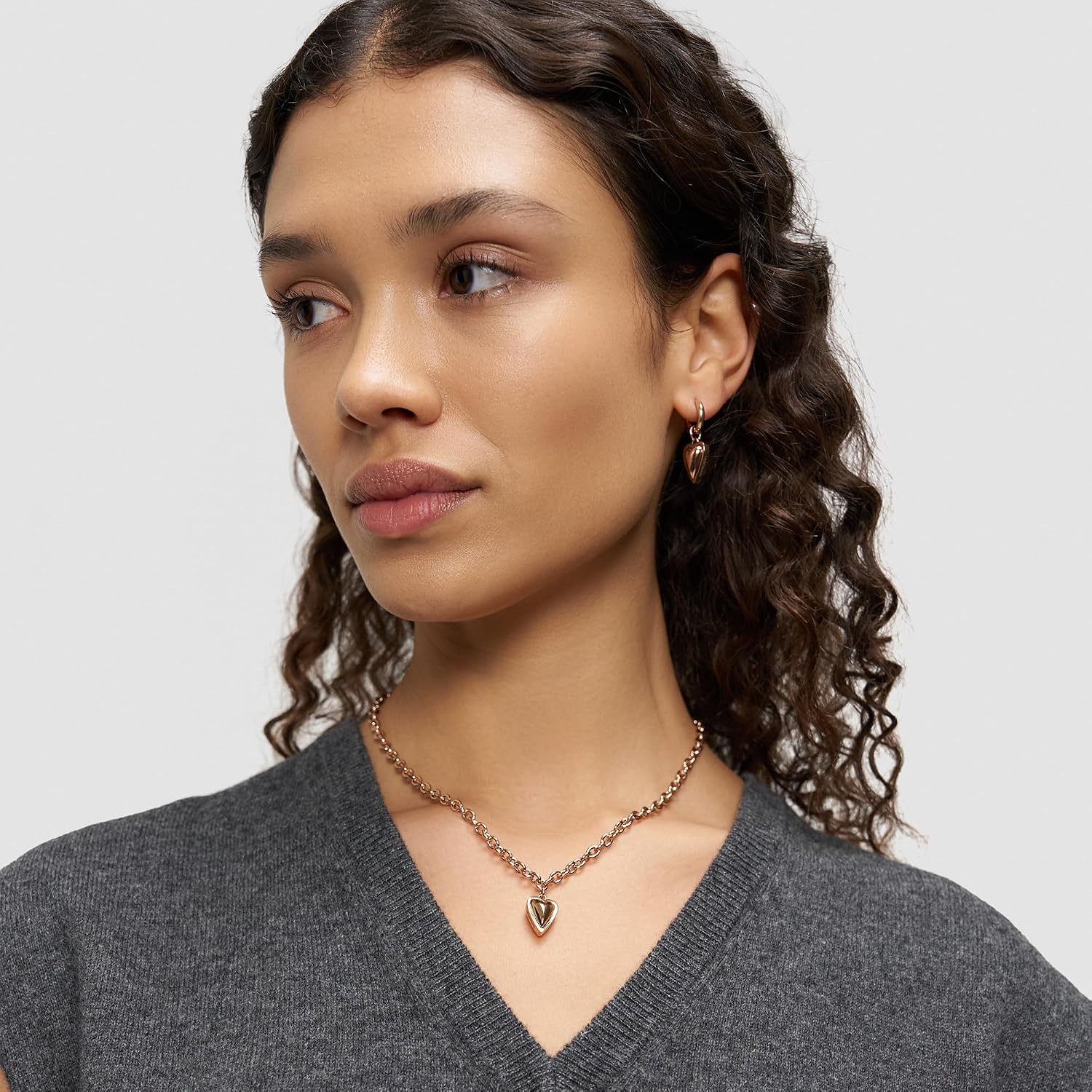 Thumbnail 6 de LIEBESKIND BERLIN Damen Schmuck mit Herz – Funkelnde Kette aus Edelstahl, Roségold-Option, passend zu Armband und Ohrringen