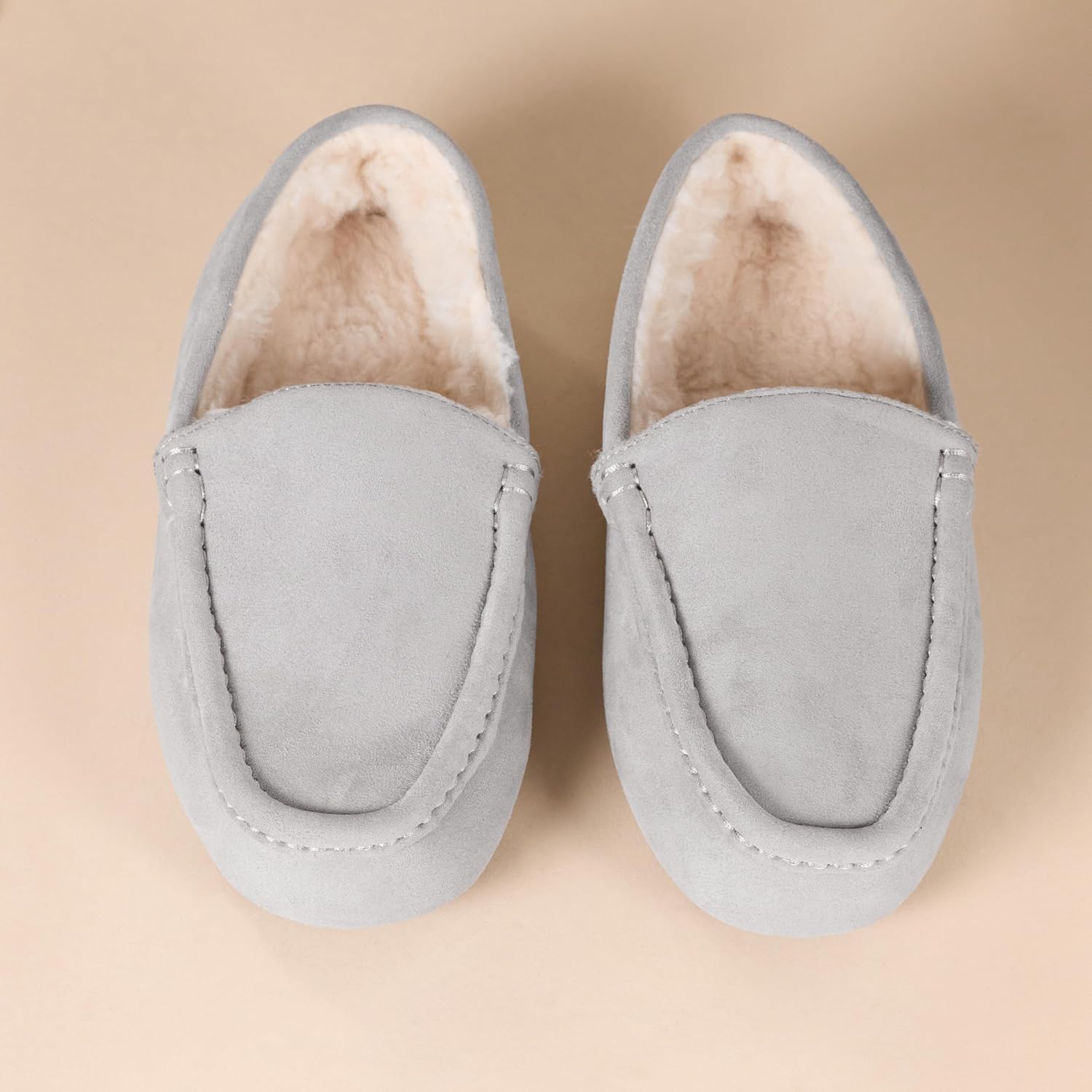 Thumbnail 3 de Amazon Essentials Men’s Moccasin Slippers – cushioned moccasin-style home shoes