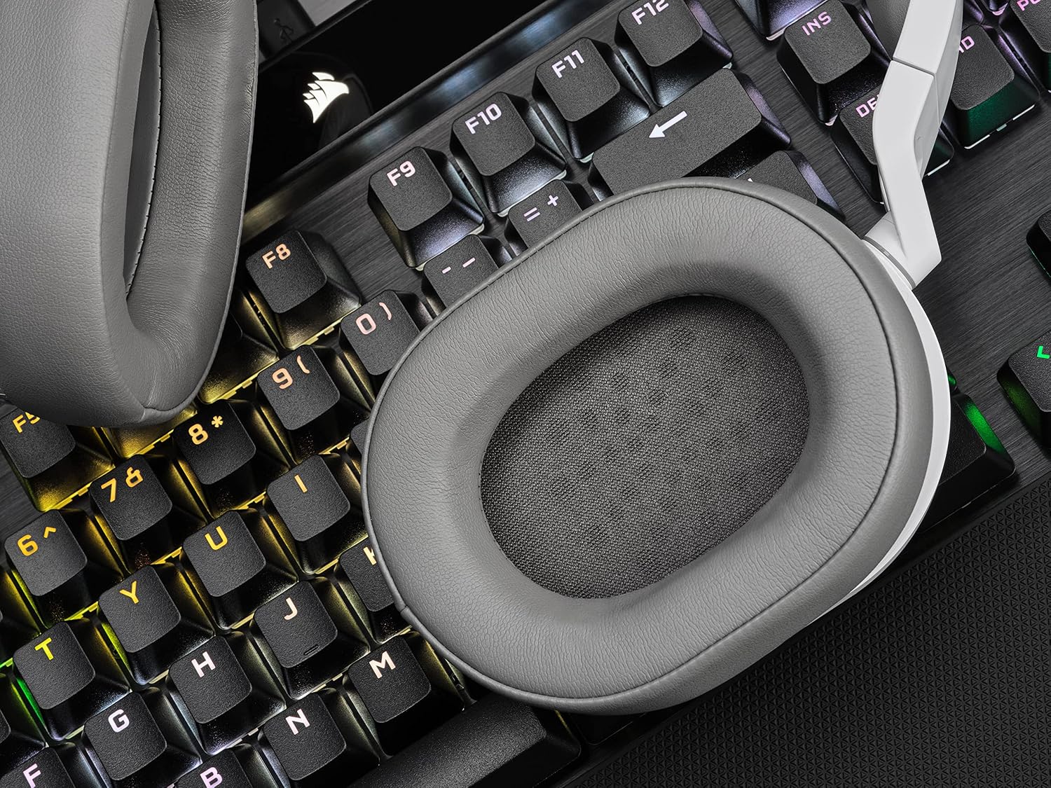 Detalle de Corsair HS55 SURROUND cuffie da gioco