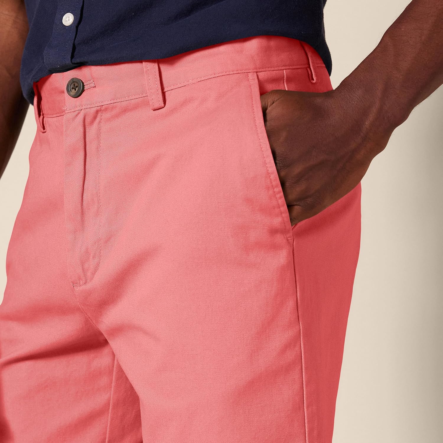 Thumbnail 3 de Amazon Essentials Men's Slim-Fit 7" Chino Shorts