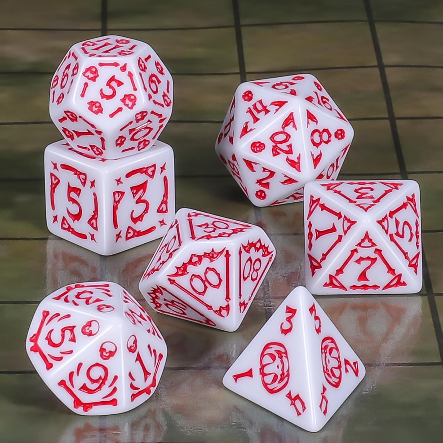 Thumbnail 1 de QMAY Set di Dadi Poliedrici per D&D e RPG – 7 pezzi (D20, D12, D10, D% D8, D6, D4) Bianco Halloween