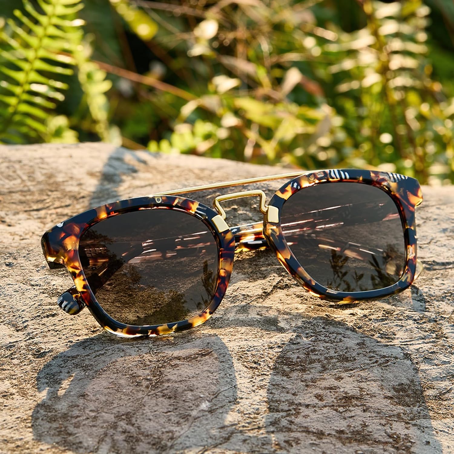 Detalle 2 de CARFIA Polarised Retro Square Sunglasses for Women – Acetate & Double Metal Bridge, UV400 Protection CA5399