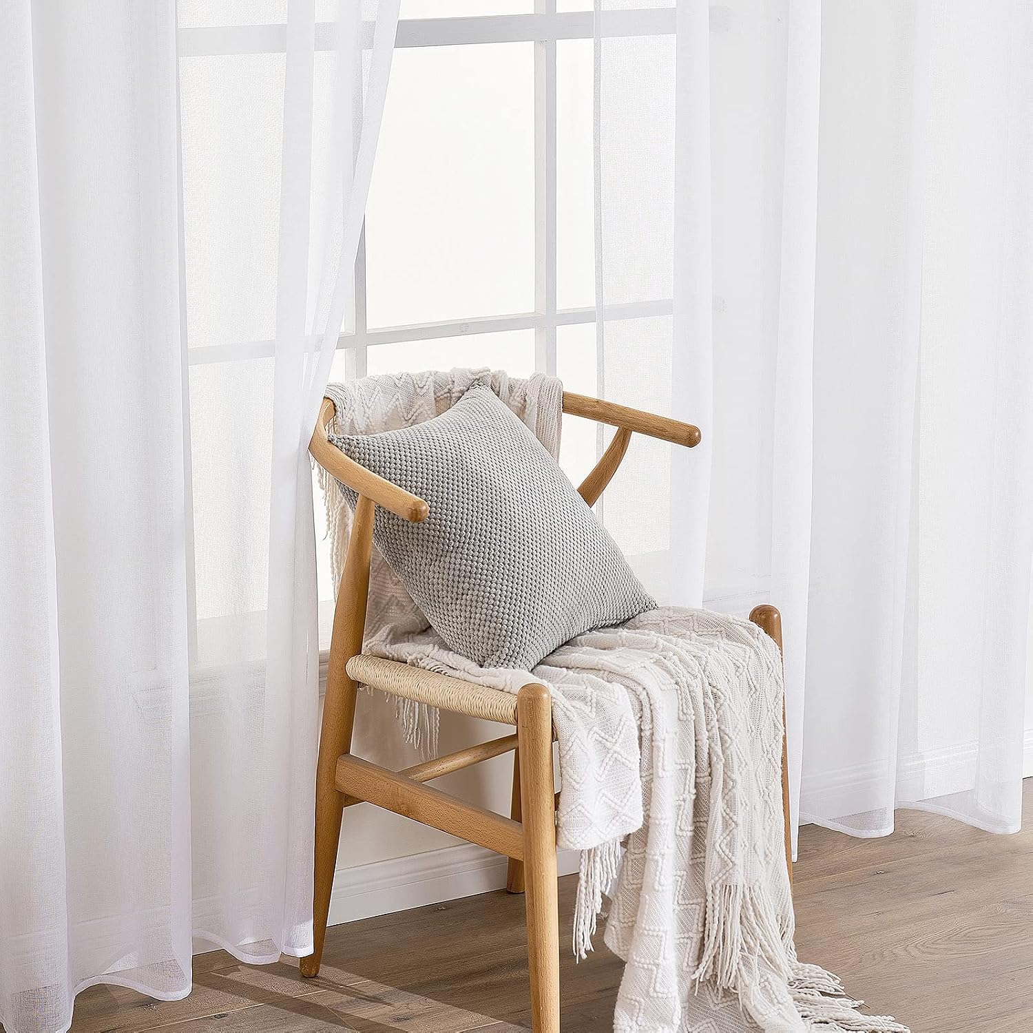 Detalle de EMEMA 2er-Set Sheer-Voile-Schiebegardinen mit Ösen, transparent, 140 x 225 cm, weiß