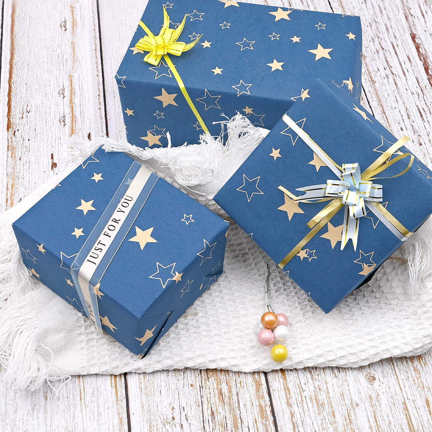 Detalle de Huge Blue Kraft Paper Roll With Star: 70cm x 15m Gift Wrap for Birthdays, Xmas and More