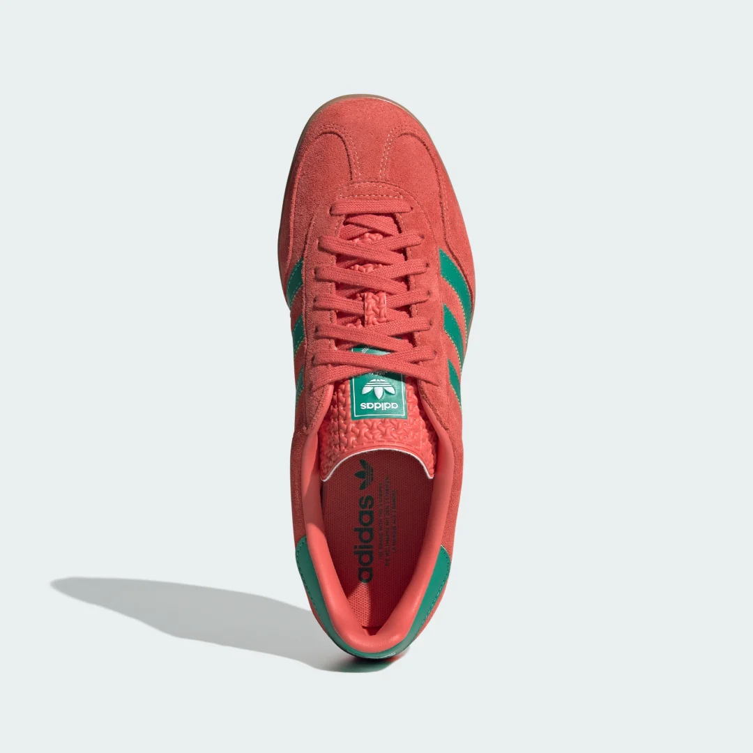 Detalle 2 de Zapatilla Gazelle Indoor de Adidas – rojo, para uso diario en interior