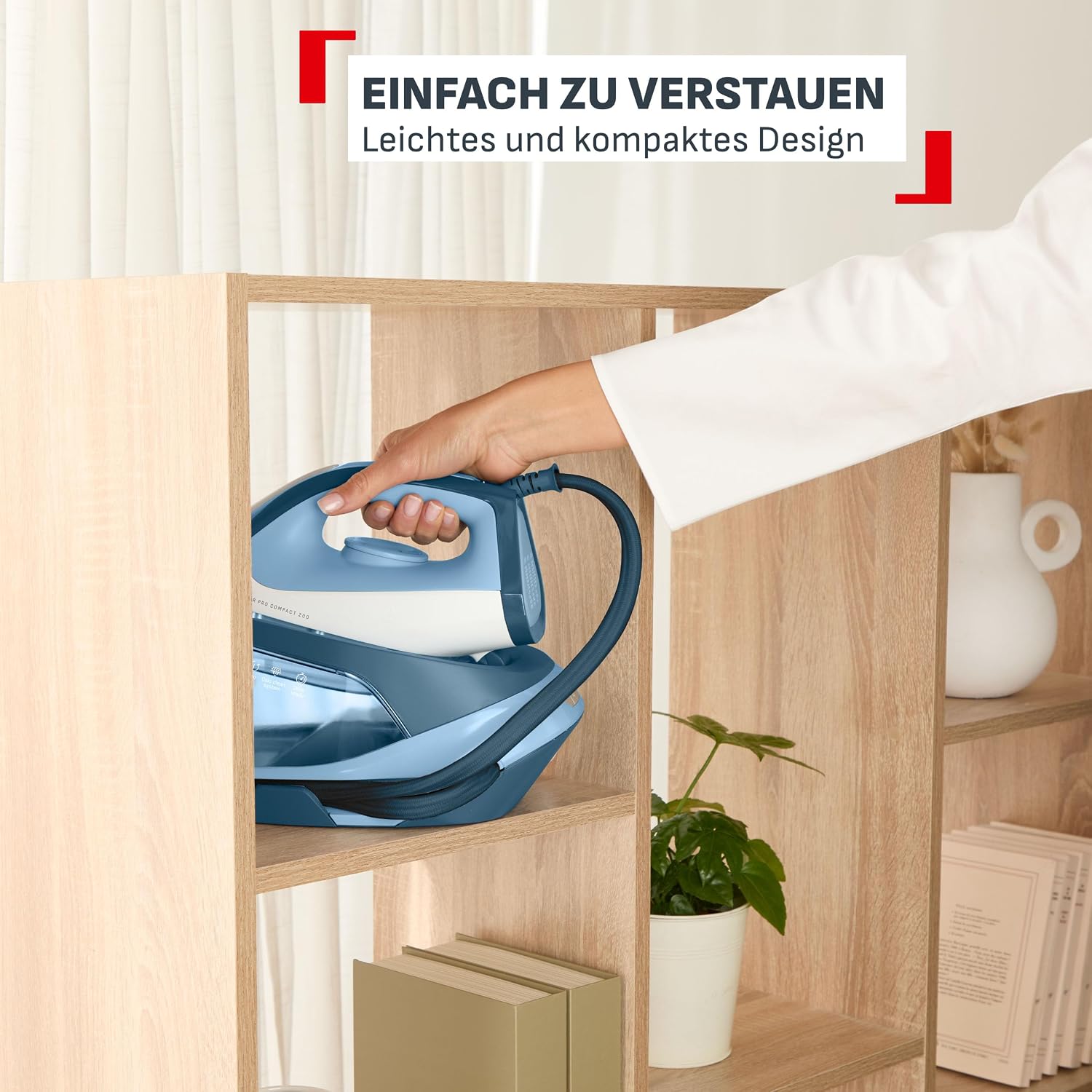 Detalle de Tefal Power Pro Compact 200 Dampfbügelstation SV6210E0 – kompakt, kraftvoller Dampf mit keramischer Bügelsohle