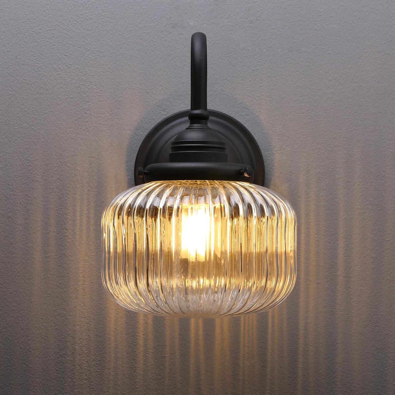 Detalle 2 de Permo wall sconce with E26 base